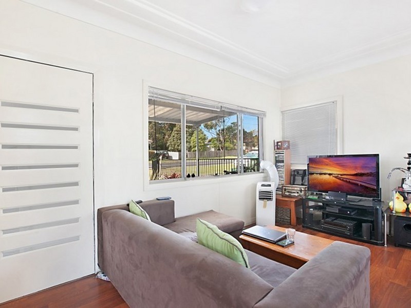 38 Sydney Street, Gateshead NSW 2290