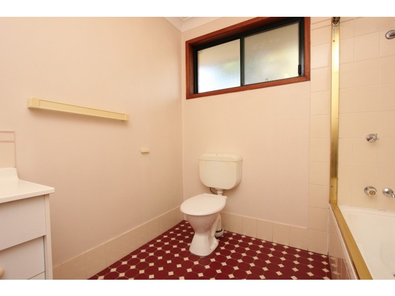 1/18 Justine Parade, Rutherford NSW 2320