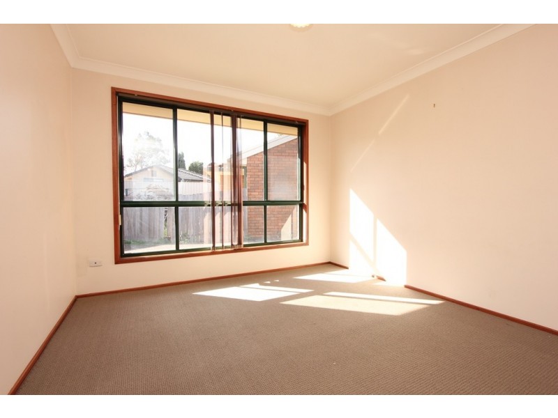 1/18 Justine Parade, Rutherford NSW 2320