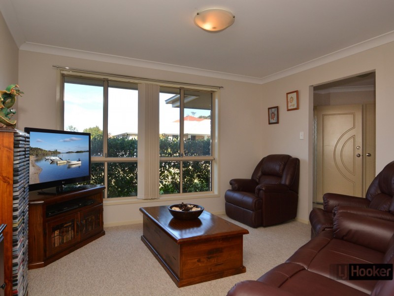 14 Diamond Circuit, Rutherford NSW 2320