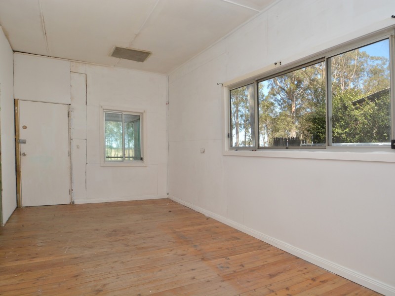 273 Camp Road, Greta NSW 2334