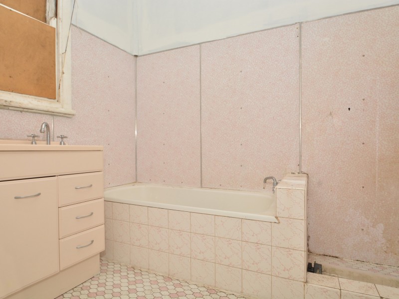 273 Camp Road, Greta NSW 2334