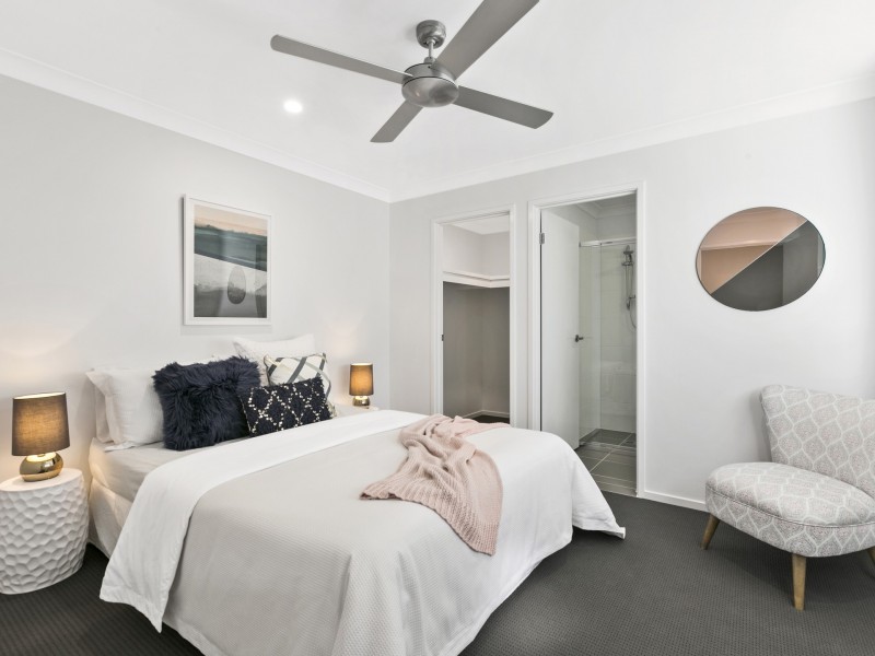 33A Floresta Crescent, Cameron Park NSW 2285