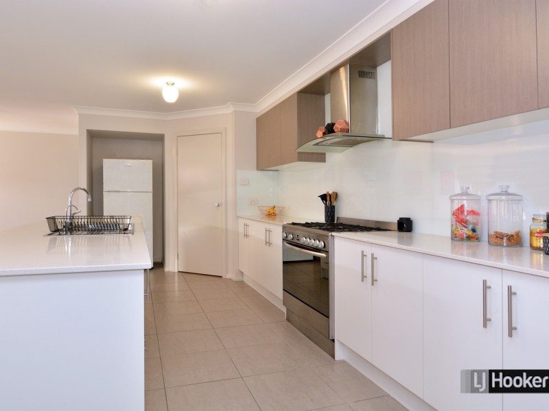 21 Honeysuckle Drive, Aberglasslyn NSW 2320