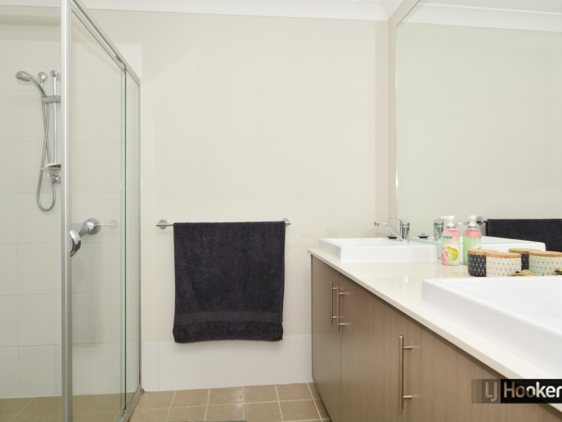 21 Honeysuckle Drive, Aberglasslyn NSW 2320