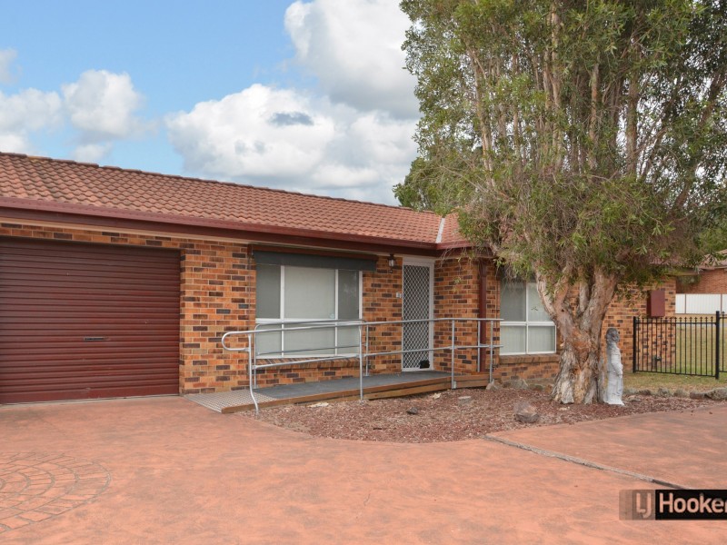 Units 1 & 2/26 Denton Park Drive, Rutherford NSW 2320