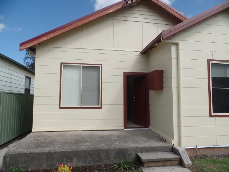 1/10 Walsh Street, Mayfield NSW 2304