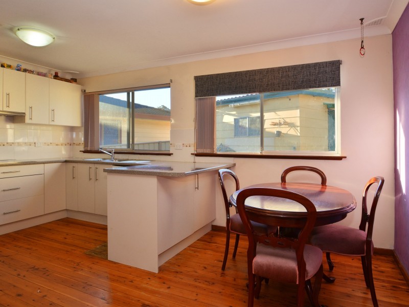 14 Lorraine Close, Thornton NSW 2322