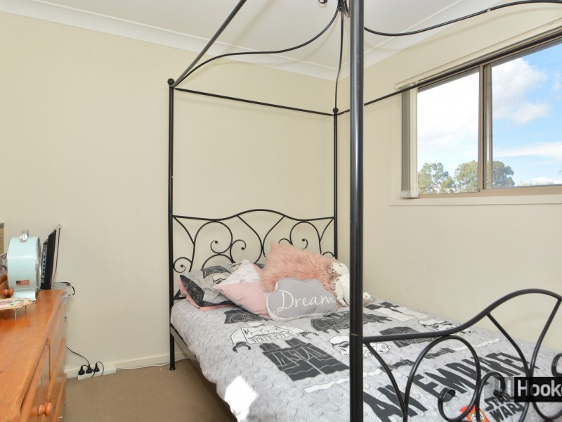 11 Lonsdale Place, Kurri Kurri NSW 2327