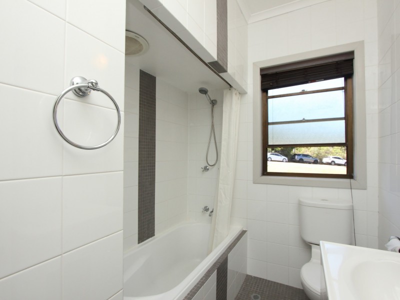 30 Villa Road, Waratah West NSW 2298