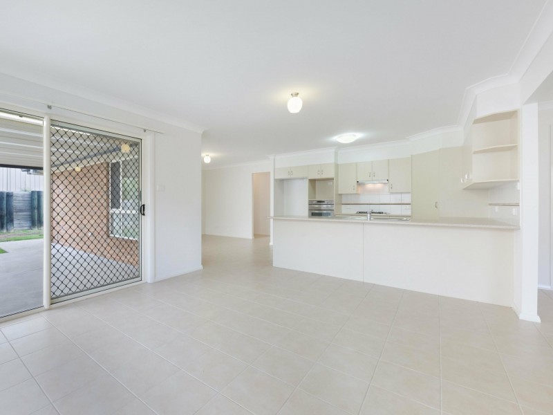 11 Collinson Street, Tenambit NSW 2323