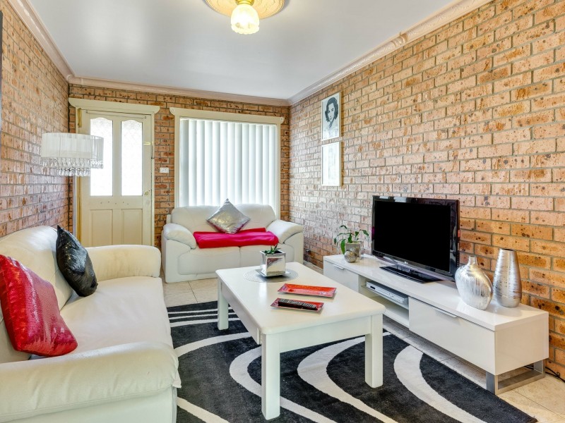 2/159 Weblands Street, Aberglasslyn NSW 2320