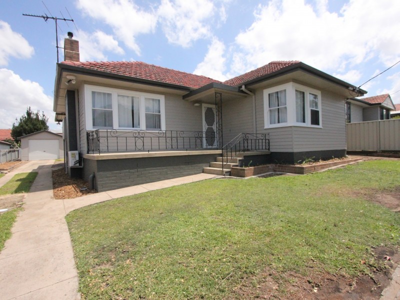 18 Neville Street, Rutherford NSW 2320