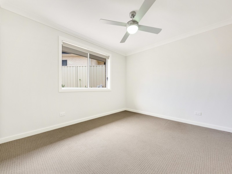 1/61 Clayton Crescent, Rutherford NSW 2320