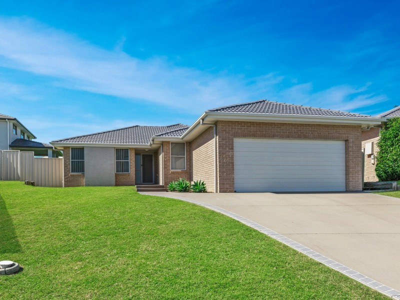 16 Jory Crescent, Raworth NSW 2321