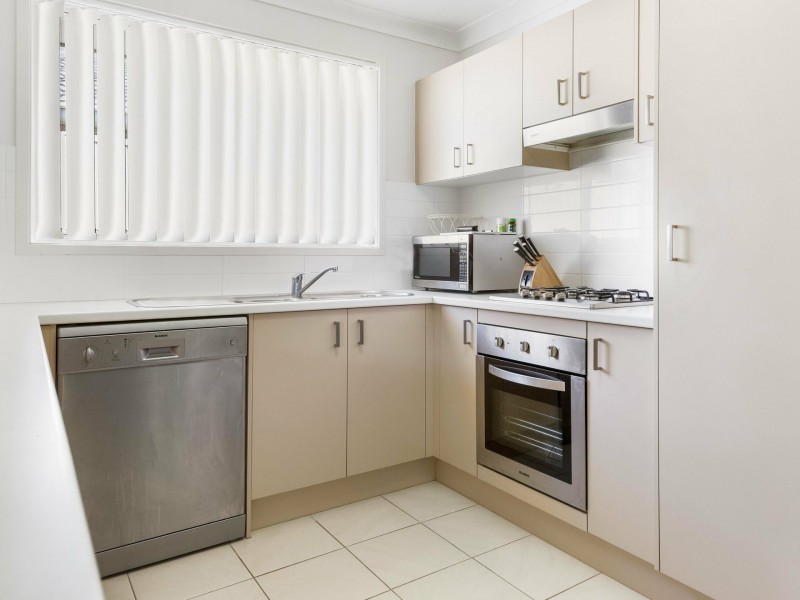 16 Jory Crescent, Raworth NSW 2321