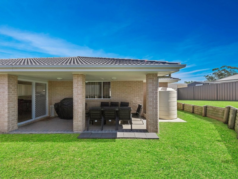 16 Jory Crescent, Raworth NSW 2321