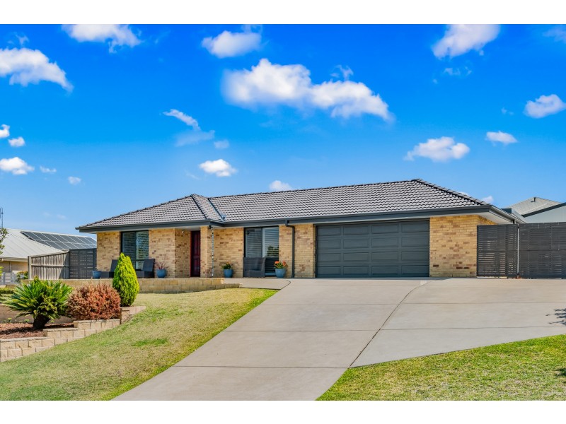 96 Bolwarra Park Drive, Bolwarra Heights NSW 2320