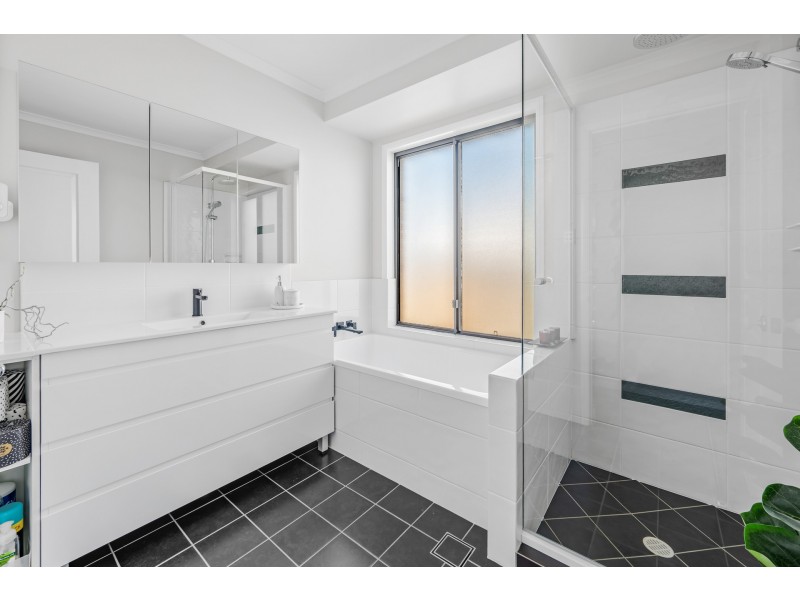 96 Bolwarra Park Drive, Bolwarra Heights NSW 2320