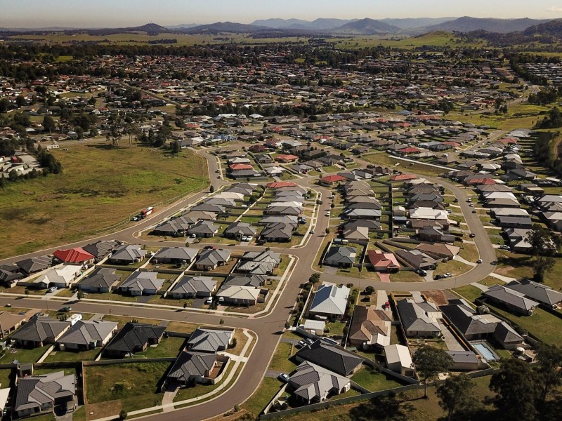 24 Sapphire Drive, Rutherford NSW 2320