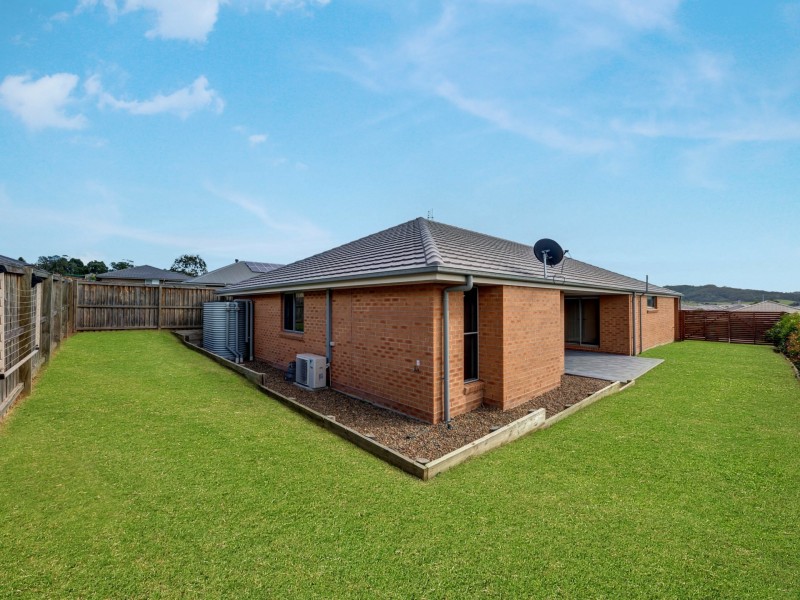17 Finch Crescent, Aberglasslyn NSW 2320