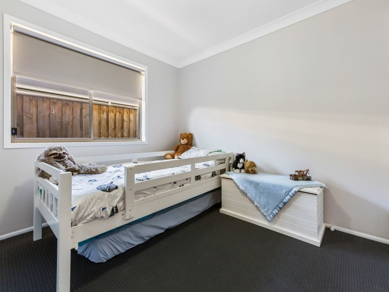 33 Dunnart Street, Aberglasslyn NSW 2320