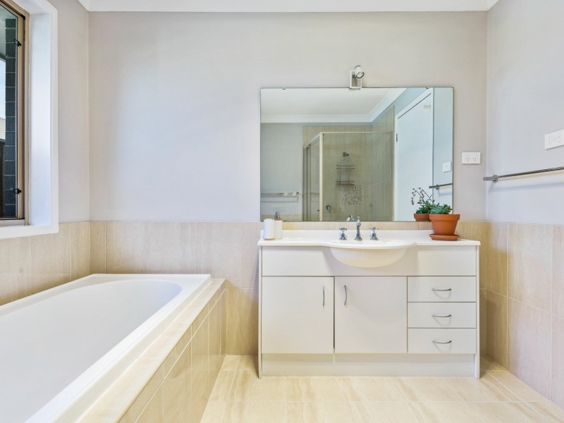 33 Dunnart Street, Aberglasslyn NSW 2320