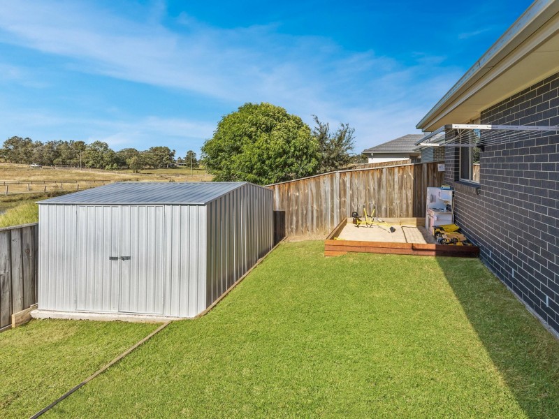 33 Dunnart Street, Aberglasslyn NSW 2320
