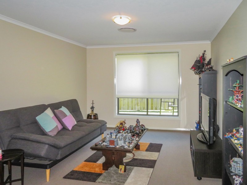 57 Redgum Circuit, Aberglasslyn NSW 2320