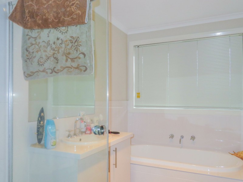 57 Redgum Circuit, Aberglasslyn NSW 2320