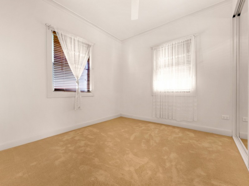 5 Lions Street, Telarah NSW 2320