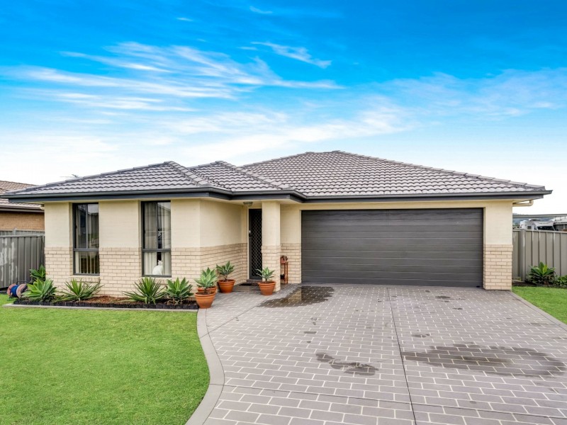 45 Niven Parade, Rutherford NSW 2320
