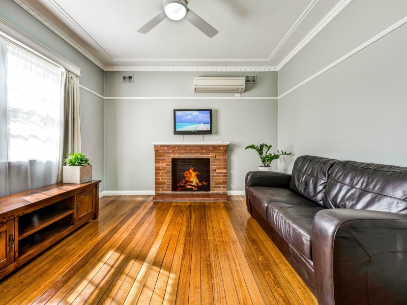 33 Lindesay Street, East Maitland NSW 2323