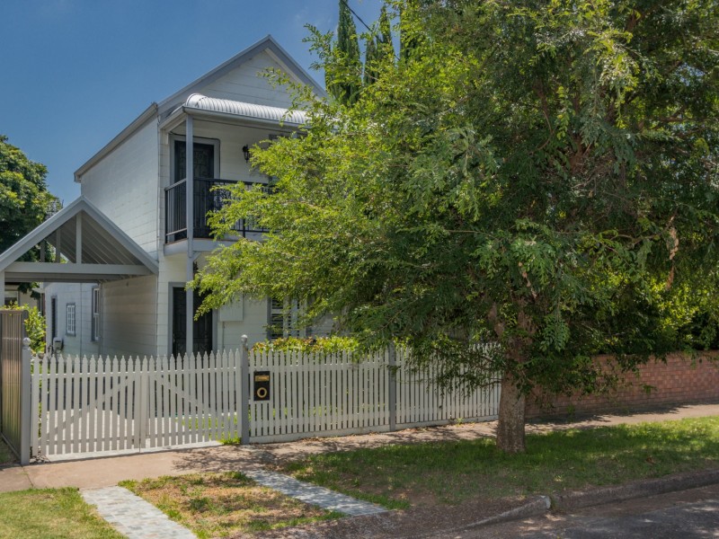 38 Roxburgh Street, Lorn NSW 2320