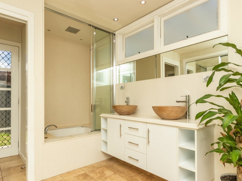38 Roxburgh Street, Lorn NSW 2320