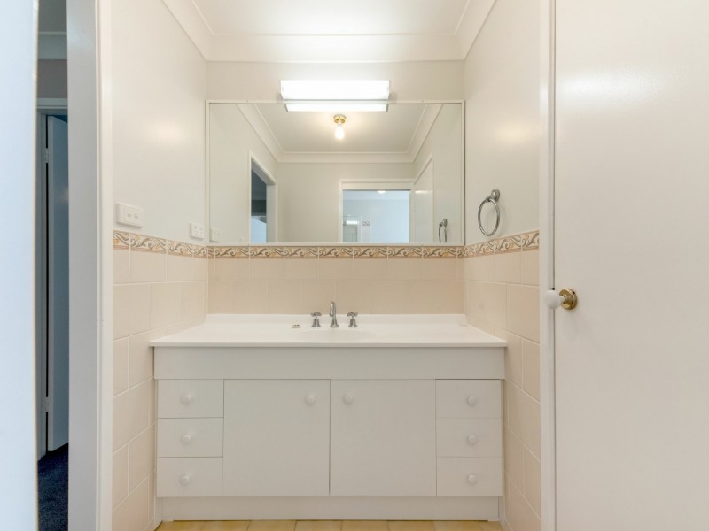 21 Benjamin Circle, Rutherford NSW 2320