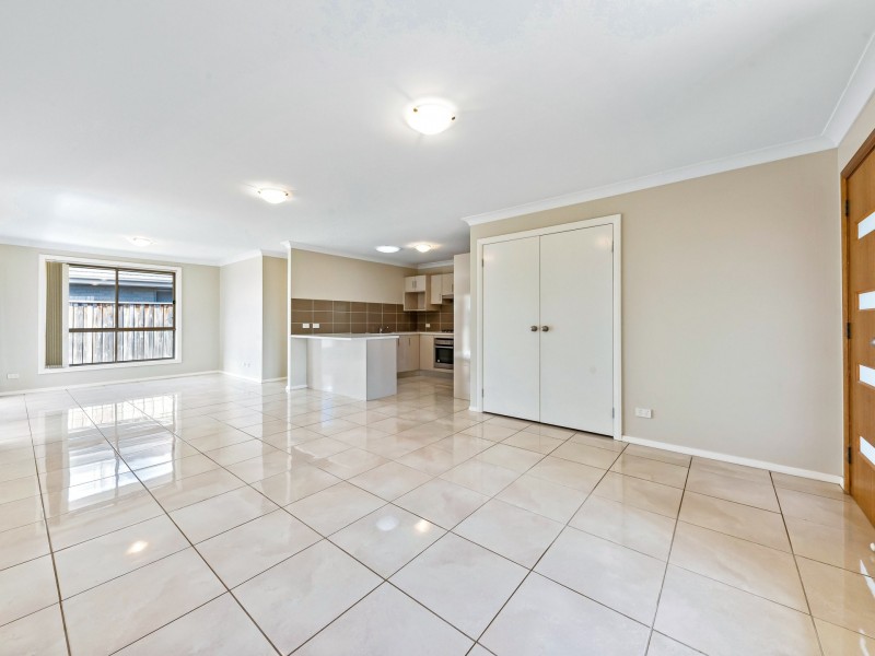 2 Olearia Way, Aberglasslyn NSW 2320