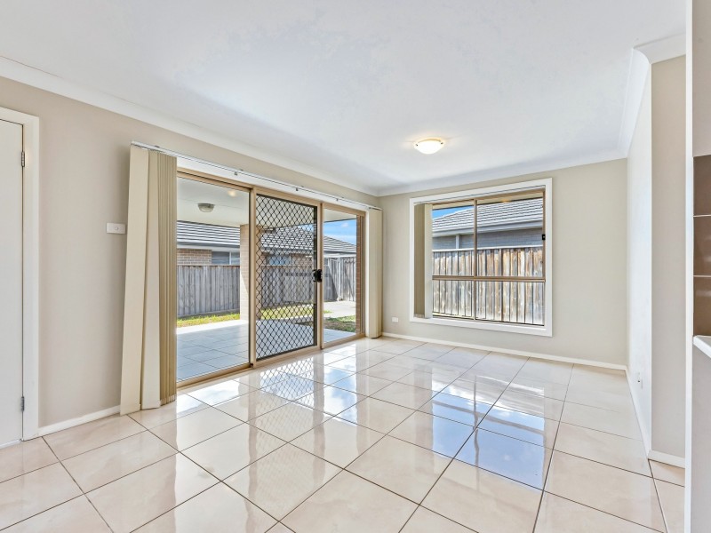 2 Olearia Way, Aberglasslyn NSW 2320