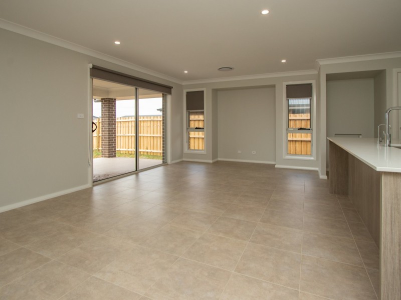 48 Wirraway Drive, Thornton NSW 2322