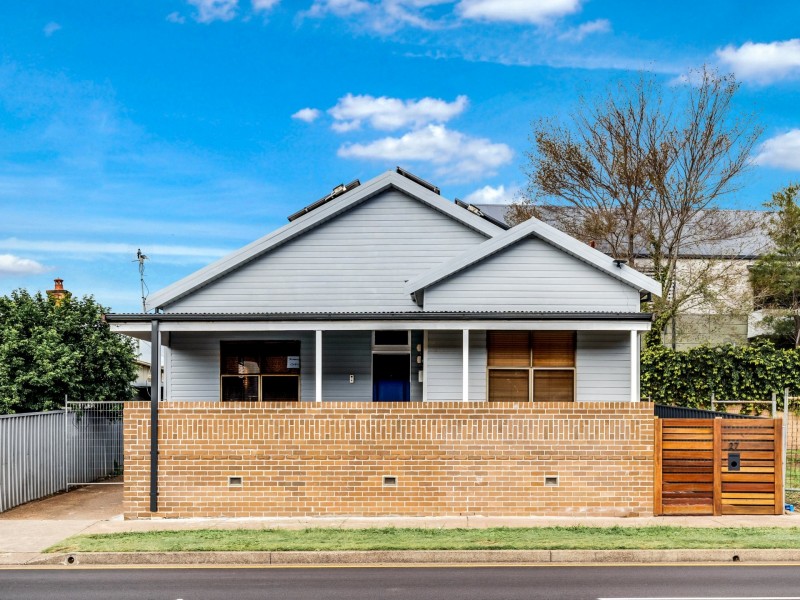 27 Ken Tubman Drive, Maitland NSW 2320