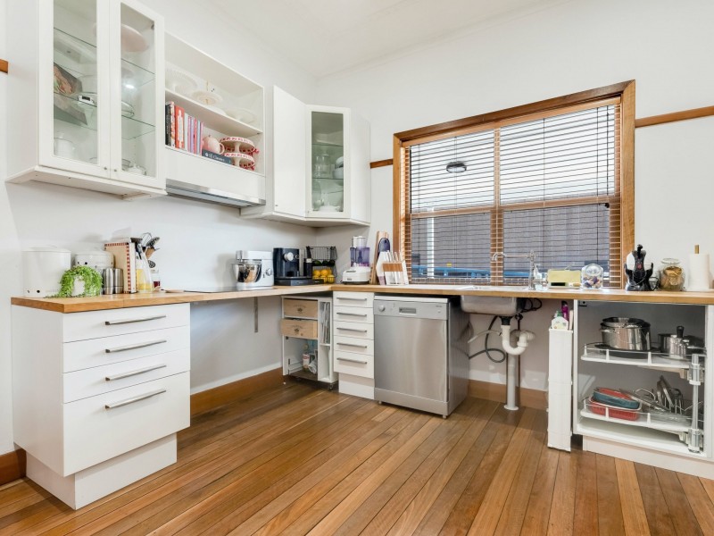 27 Ken Tubman Drive, Maitland NSW 2320