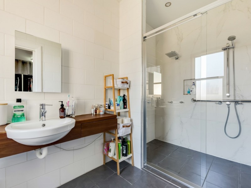 27 Ken Tubman Drive, Maitland NSW 2320