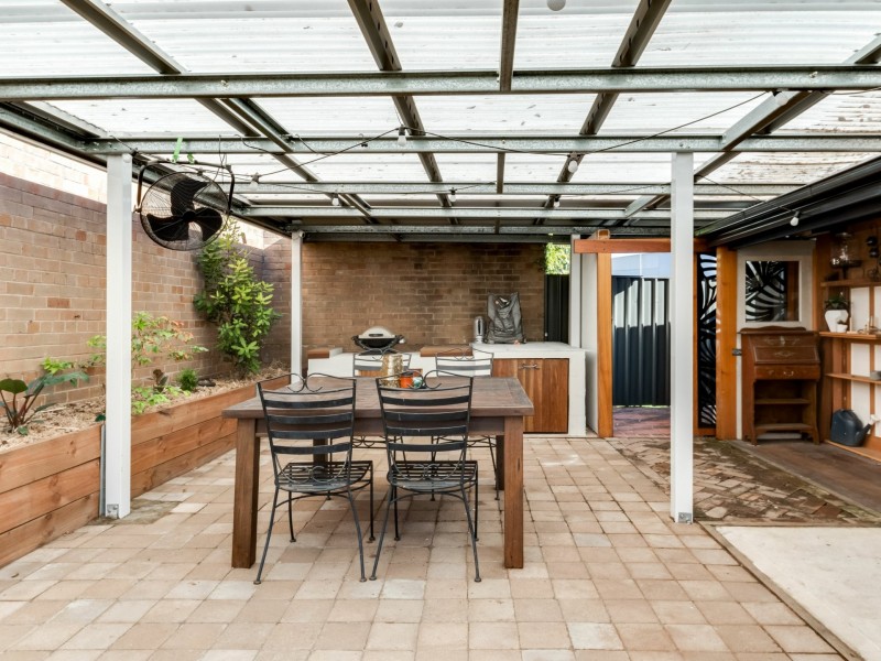 27 Ken Tubman Drive, Maitland NSW 2320