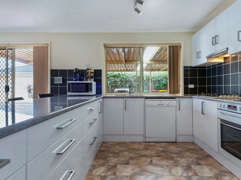 64 Nardoo Avenue, Aberglasslyn NSW 2320