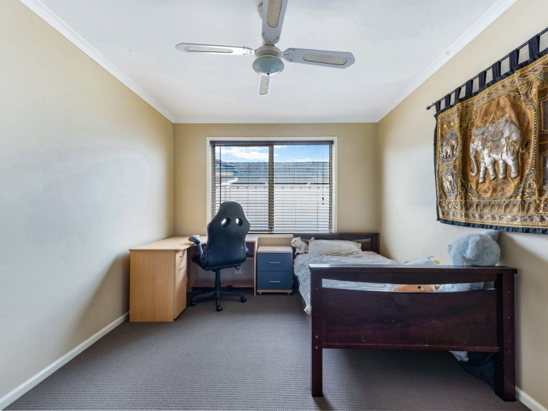 64 Nardoo Avenue, Aberglasslyn NSW 2320