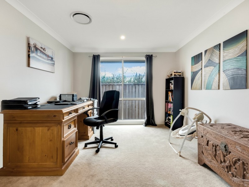 5 Galeff Place, Bolwarra Heights NSW 2320