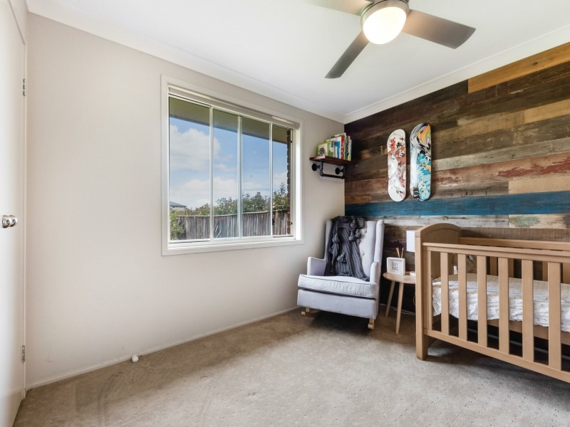 5 Galeff Place, Bolwarra Heights NSW 2320