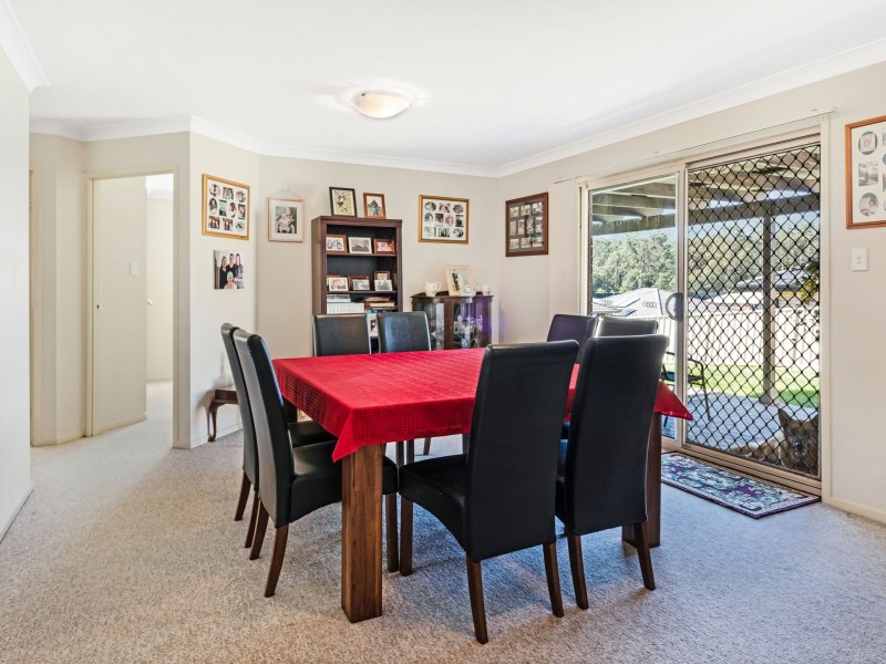 14 Diamond Circuit, Rutherford NSW 2320