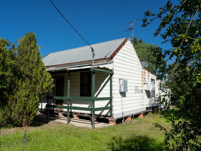 8 High Street, Greta NSW 2334