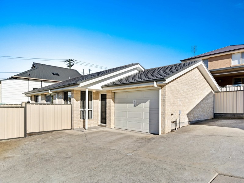 Unit 4/24 Queen Street, Rutherford NSW 2320